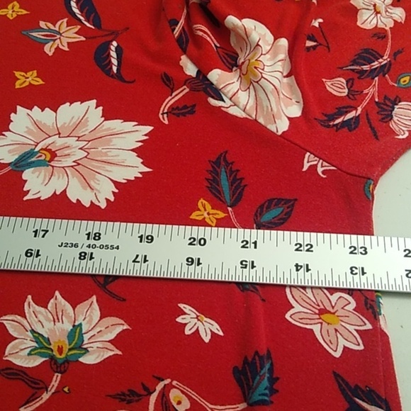 OLD NAVY TRUE RED LONG SLEEVE NO WAIST SOFT STRETCH FLOWY FLORAL TEE SHIRT DRESS - Picture 3 of 5